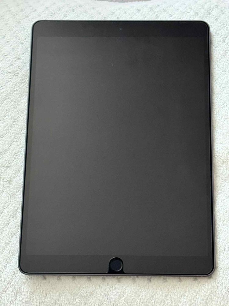 Tablet ipad air 3gen a2152 etui szklo 4/64GB