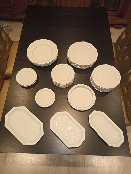 Sprzedam zestaw obiadowy Rosenthal Biała Marianna 43 sztuki. Cena 1150