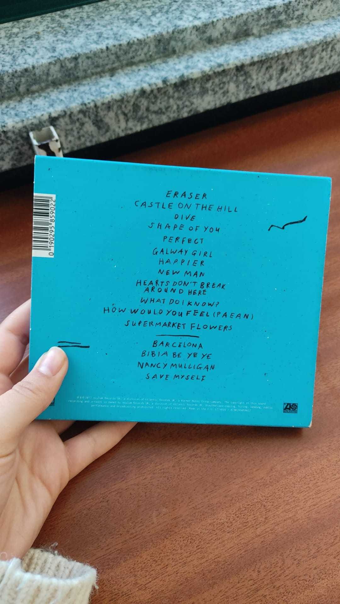 CD do álbum "%" do Ed Sheeran