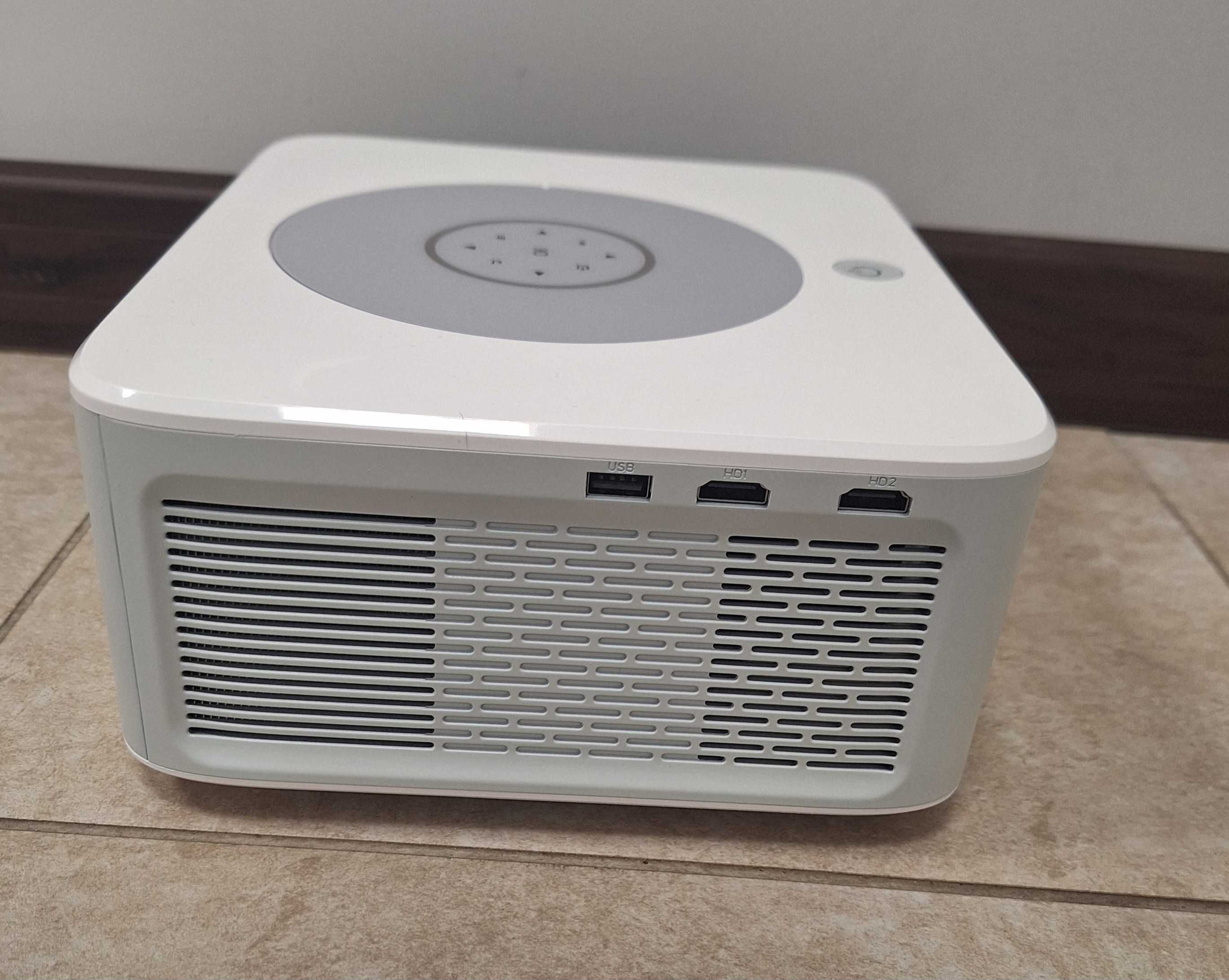 Projektor LCD Horlat Wifi USB Bluetooth 500 ANSI