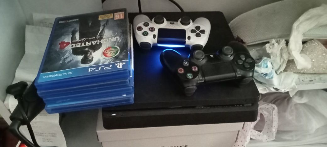 Vendo PlayStation 4