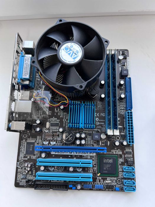 Продам комплект: материнку, відео, оперативну пам'ять