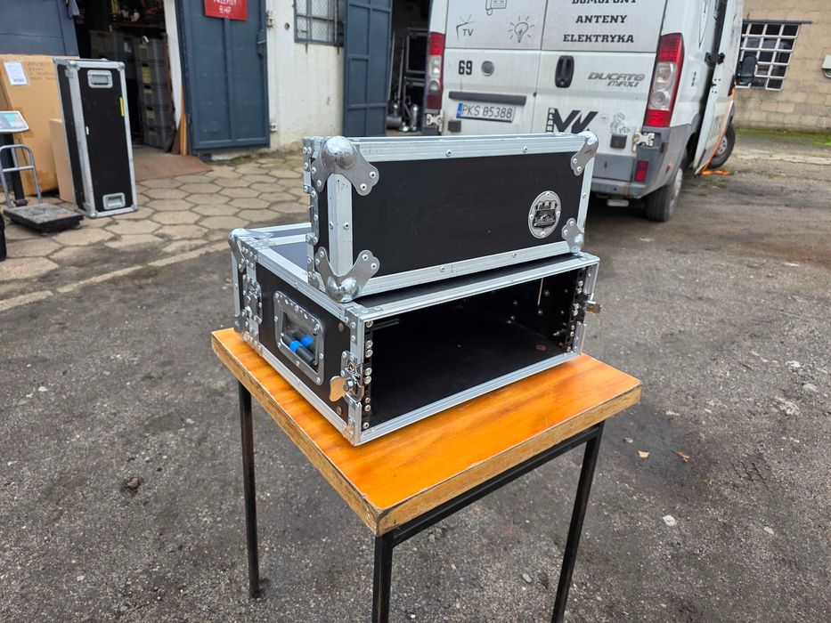 RACK 4U 1x szyna (40cm do klapy) double door case FAKTURA