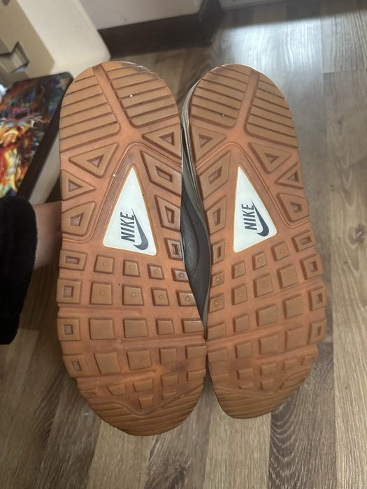 Кросівки Nike p41 устілка 26,5см