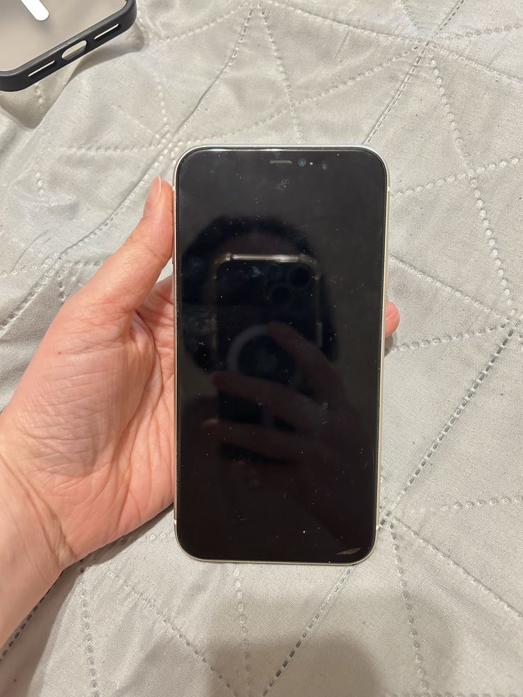 Iphone 11 64 продам