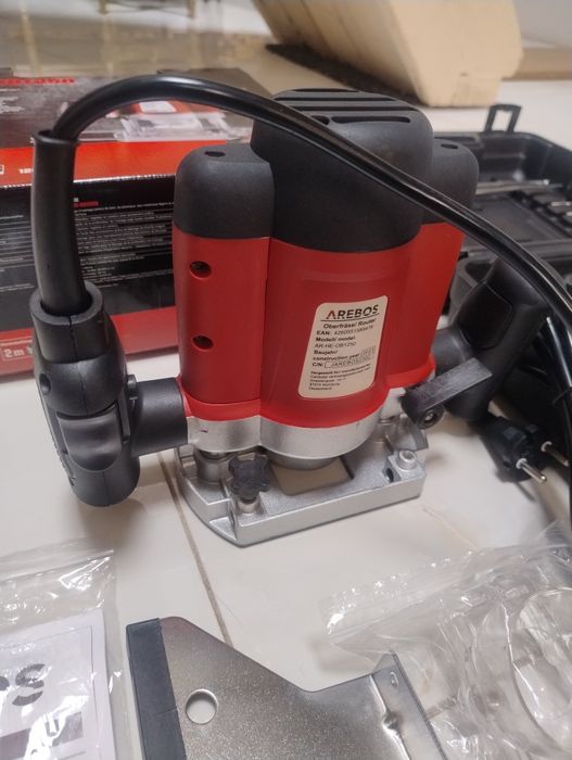 Frezarka z walizką 1200W