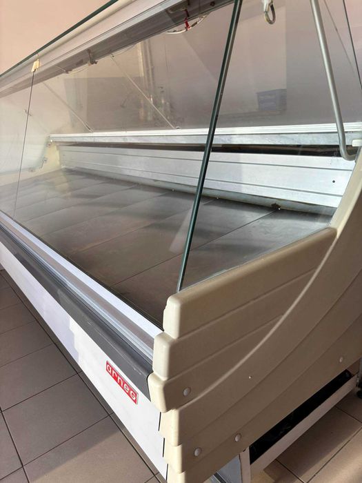 Вітрина холодильник