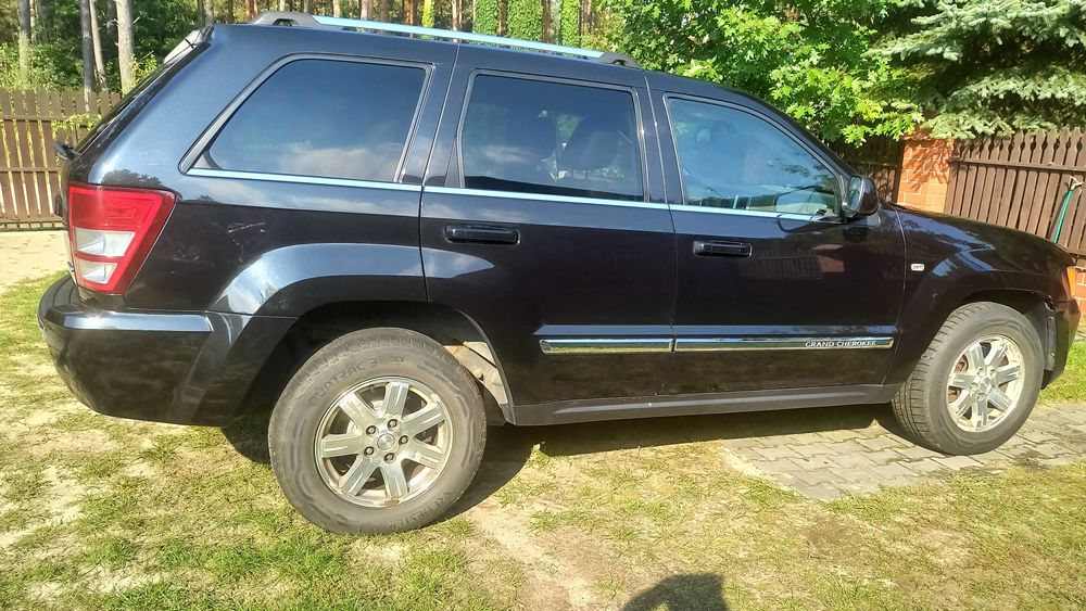 Sprzedam Jeepa Grand Cherokee