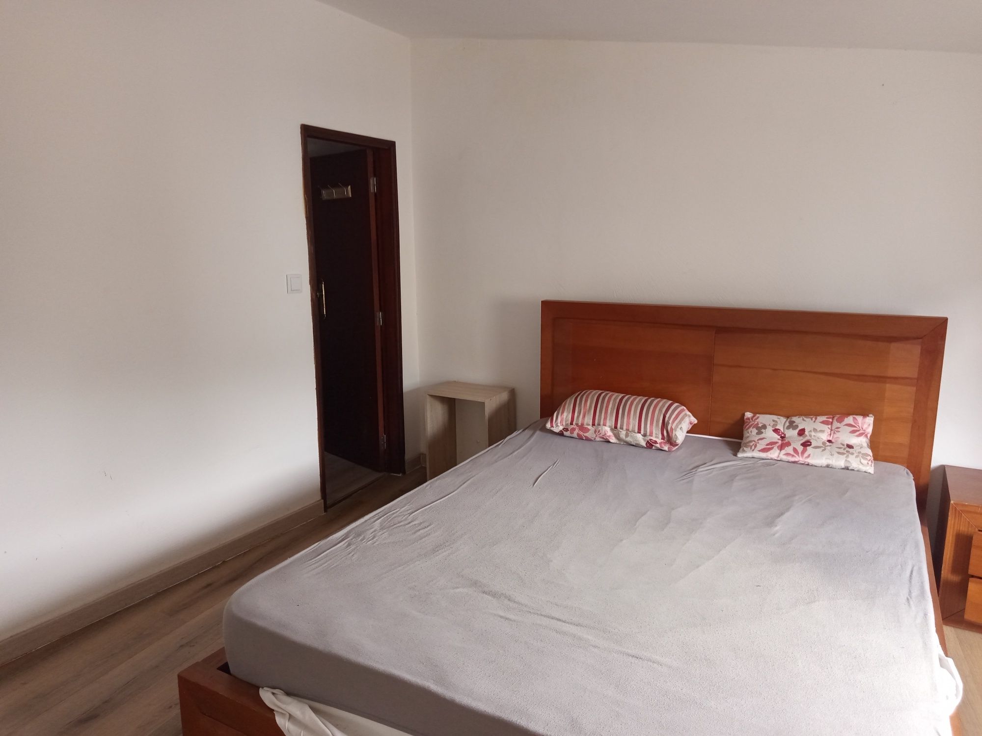 Moradia V2 em Seia habitavel