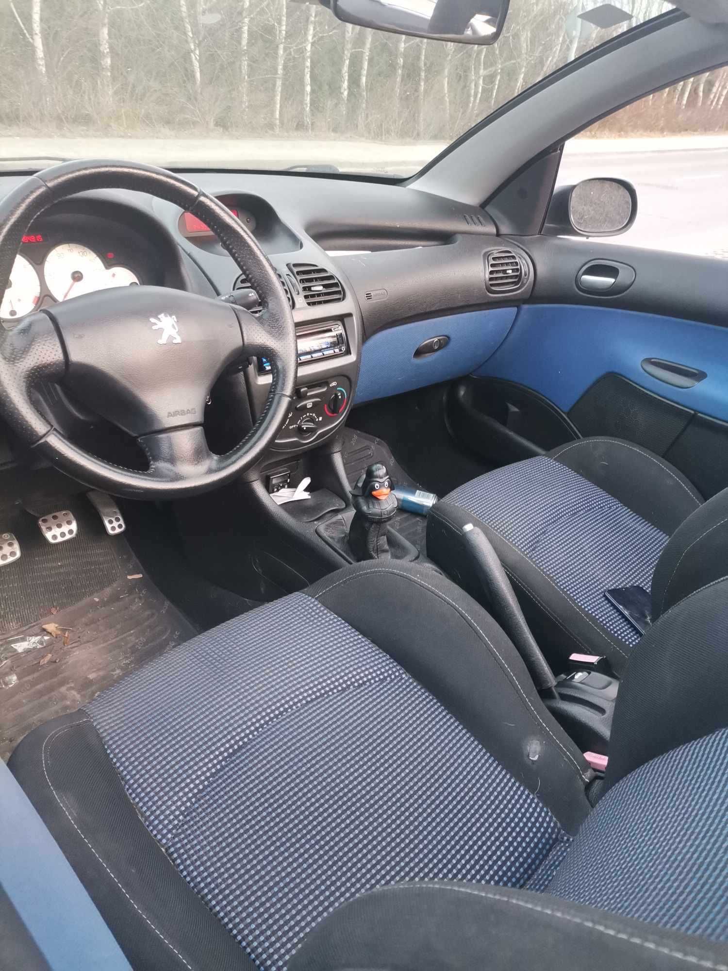 Peugeot 206 CC Cabrio 1,6 benzyna