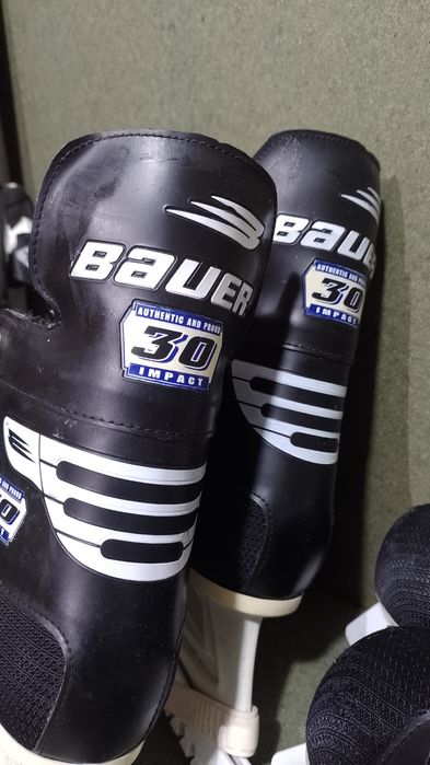 Łyżwy hokejowe Bauer