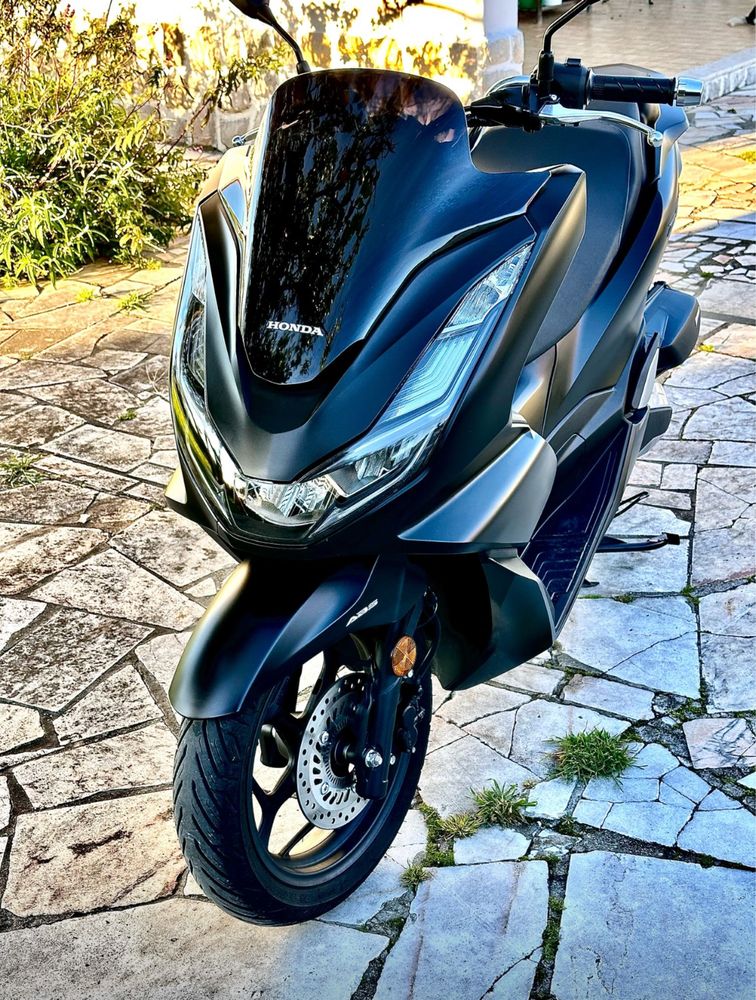 Honda PCX 2024 com apenas 1100km Como Nova