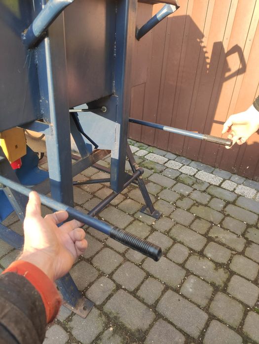 Piła Wahadłowa ,Kołyskowa,Tarczowa LUTZ model AKS,400V,4 KW!!!