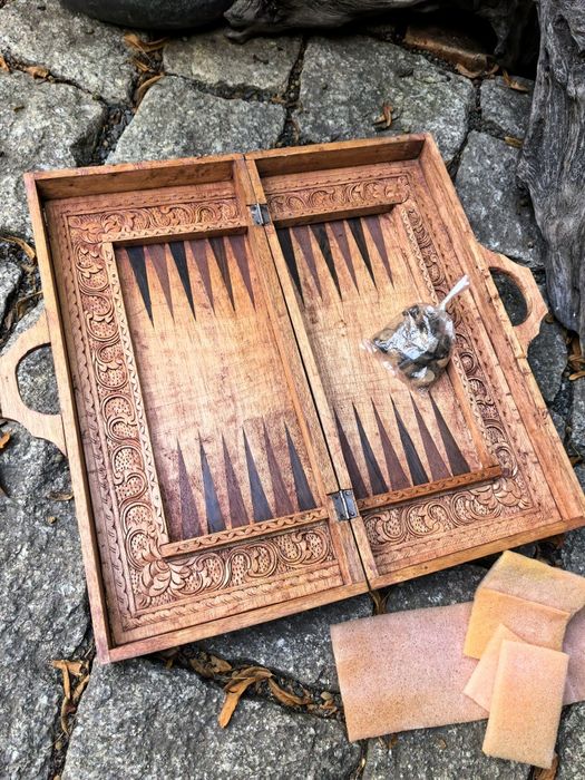 Szachy z Bali, rękodzieło, rzemiosło balijskie, tryktrak UNIKAT