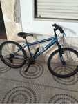 Bicicleta grikx azul ar 24 para criança       Preço neguciavel