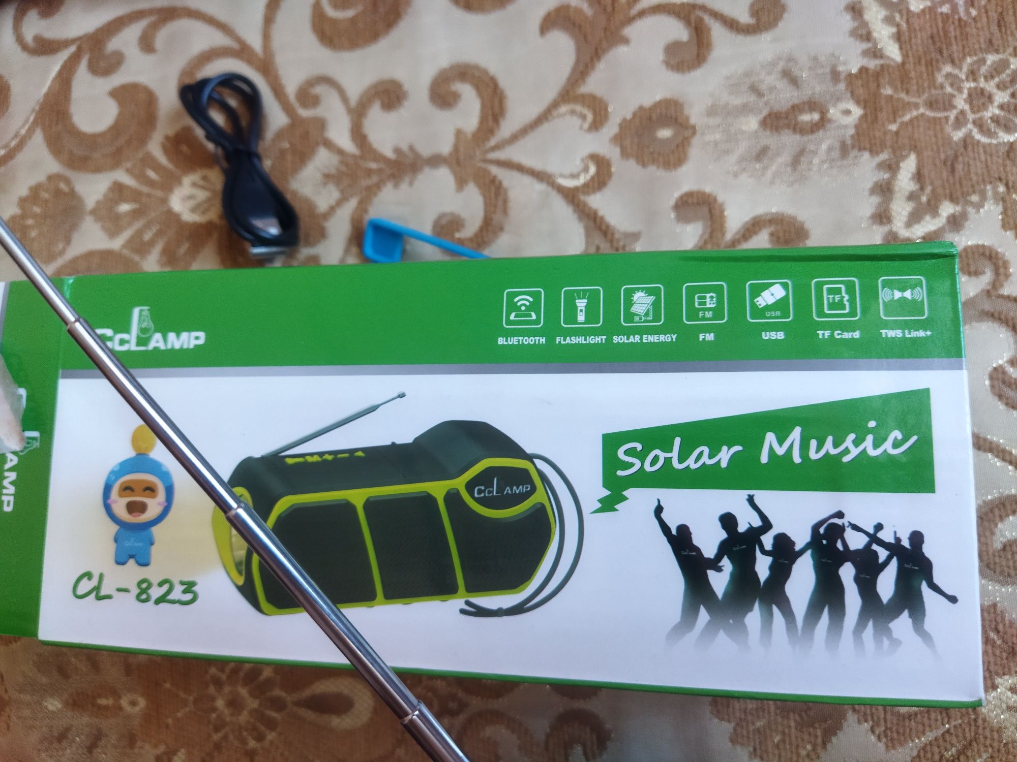 Блютуз колонка, FM радіо, фонарик Cclamp CL-823 solar music.