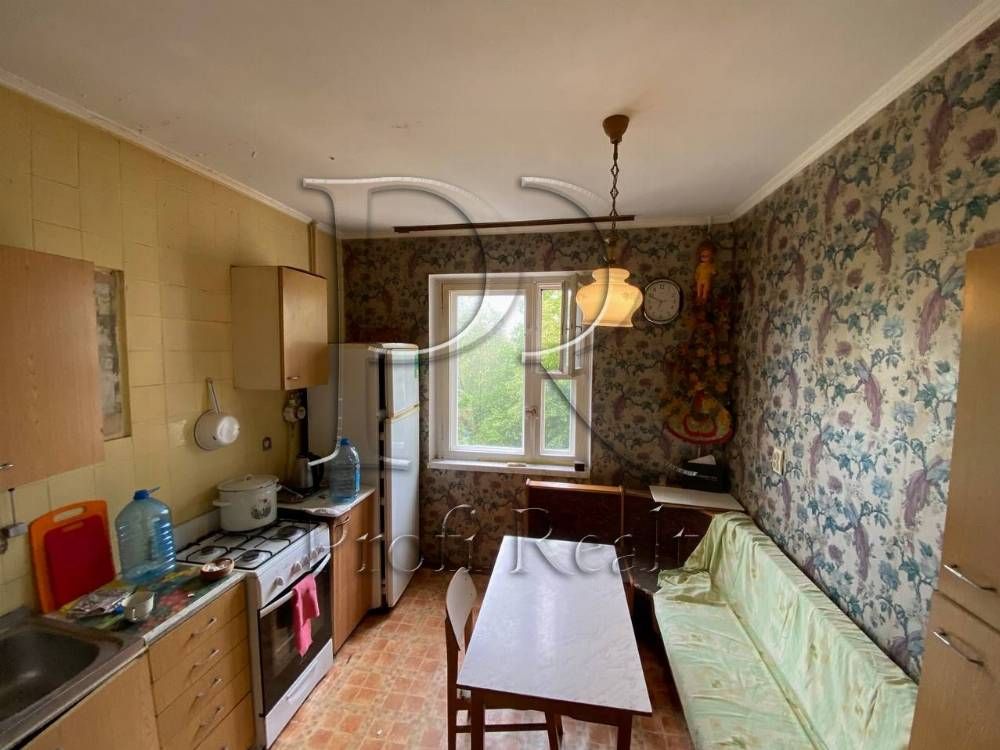 Продаж 3к кв  пр.Правди/Європейського союзу 33 / Виноградар