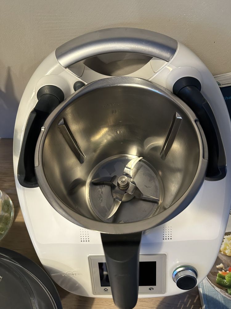 Thermomix TM5 plus książki kucharskie