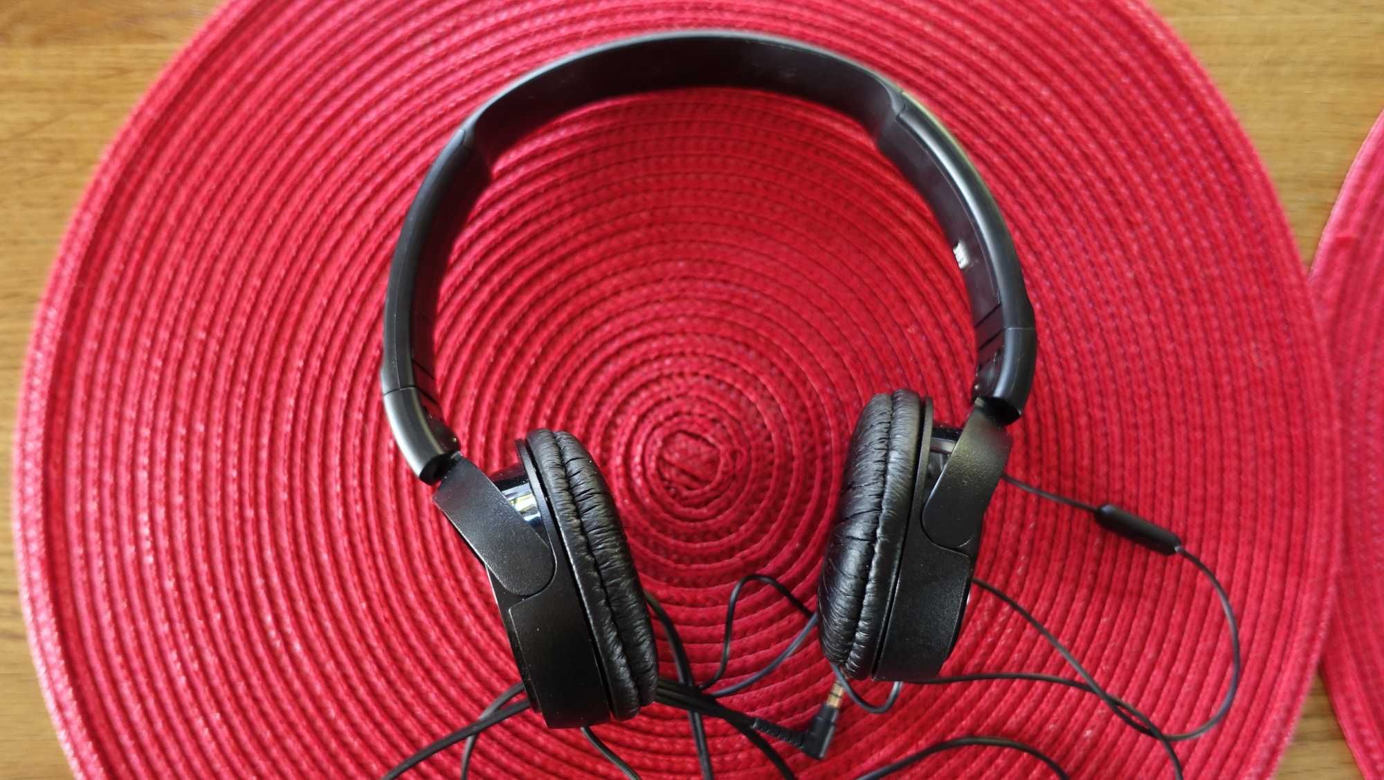 Słuchawki przewodowe Sony MDR-ZX 110, bardzo mało używane.