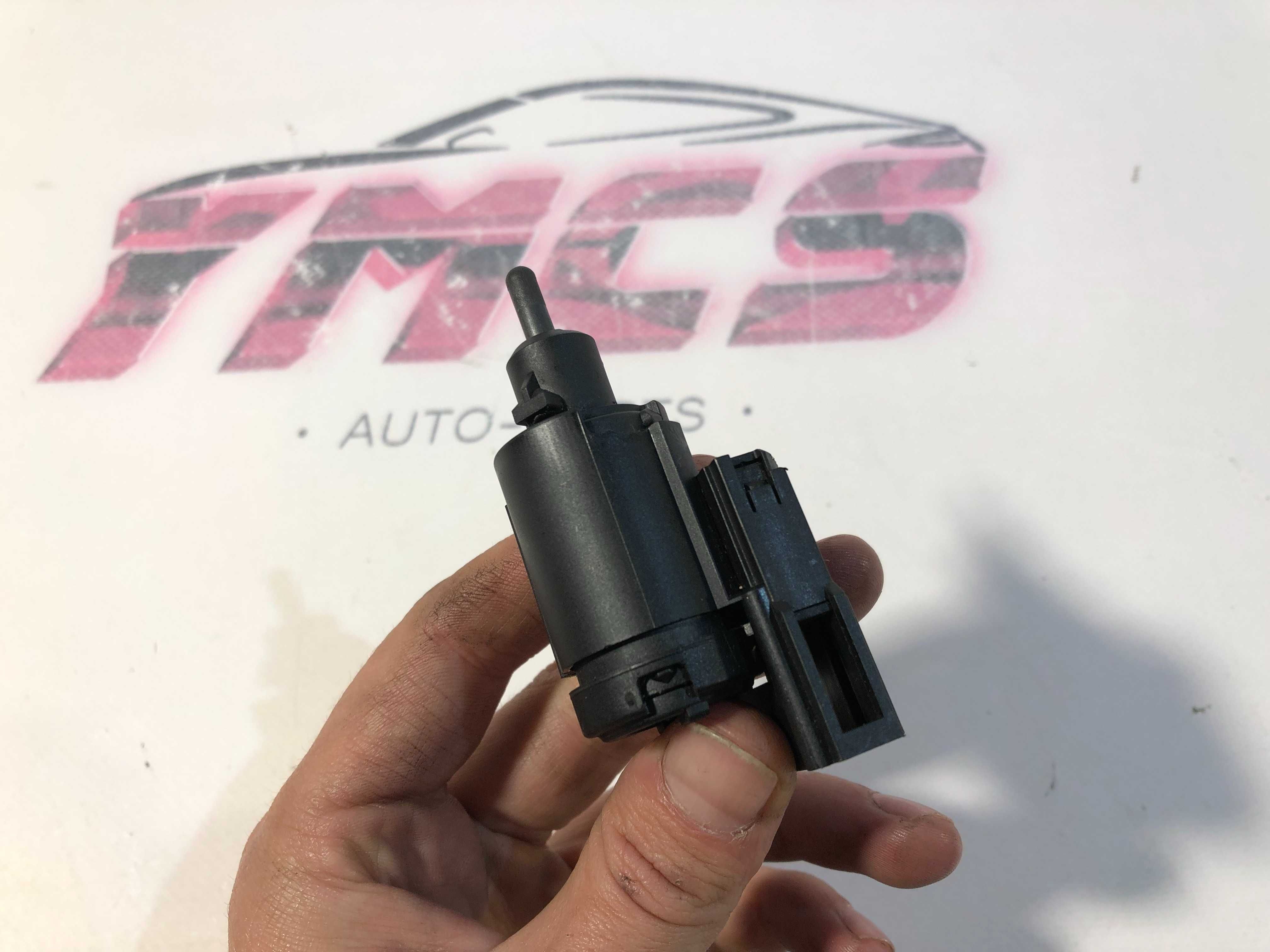 Sensor Luz Travao AUDI A3 8L Original