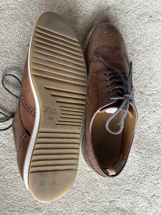 Sapatos Derby castanhos Zara
