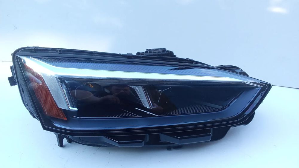 Lampa Prawa Matrix Full LED Audi rs5 a5 8w6 przed Lift Ameryka Usa bdb.stan