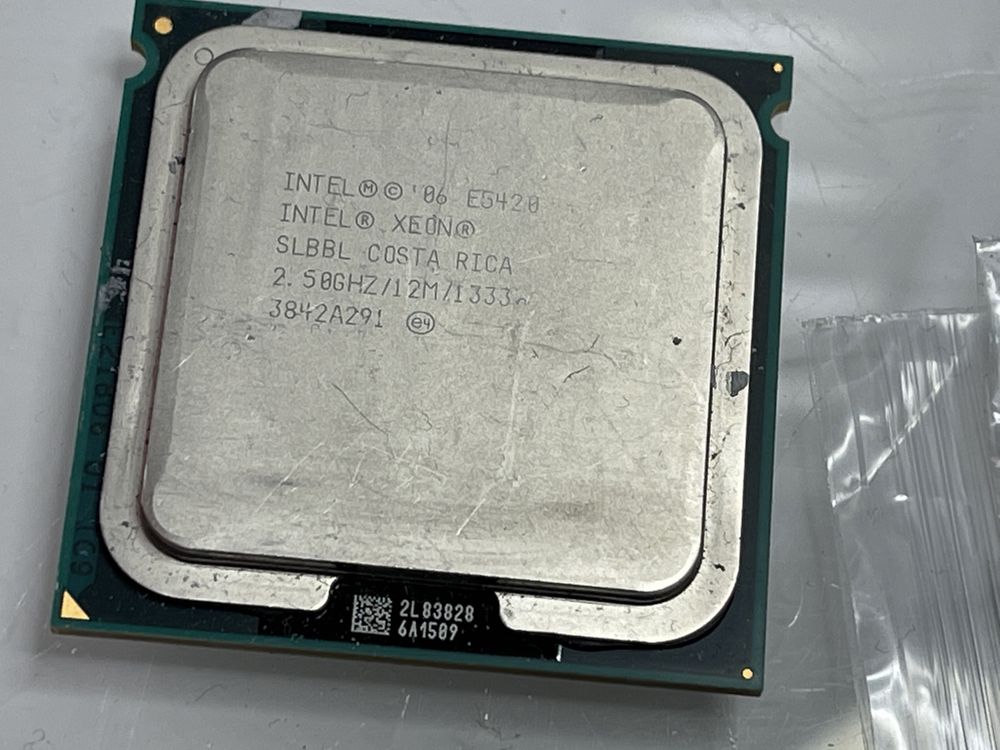 7 Processadores Intel Xeon diferentes modelos