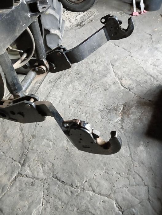 Przedni tuz do new Holland t5060