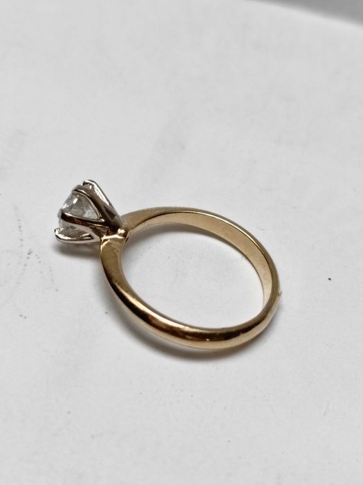 Złoty pierścionek 585 z brylantem 1,40ct (certyfikat )wzór Tiffany