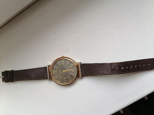 Stylowy Damski Zegarek z Paskiem Vintage RjW