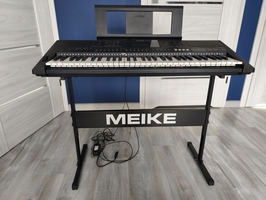 Yamaha E453 Stan bardzo dobry, polecam !