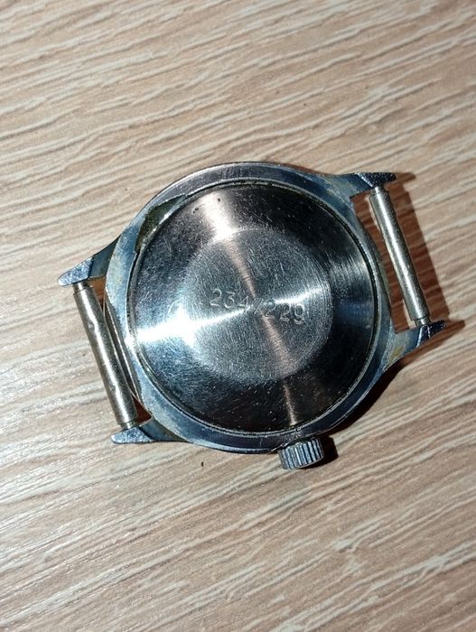 Часы "ЛУЧ" наручные