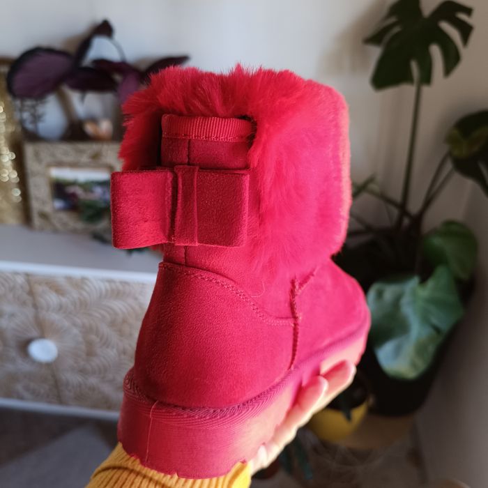 Mules/ Uggs de plataforma em camurça e pelo sintético para senhora bor