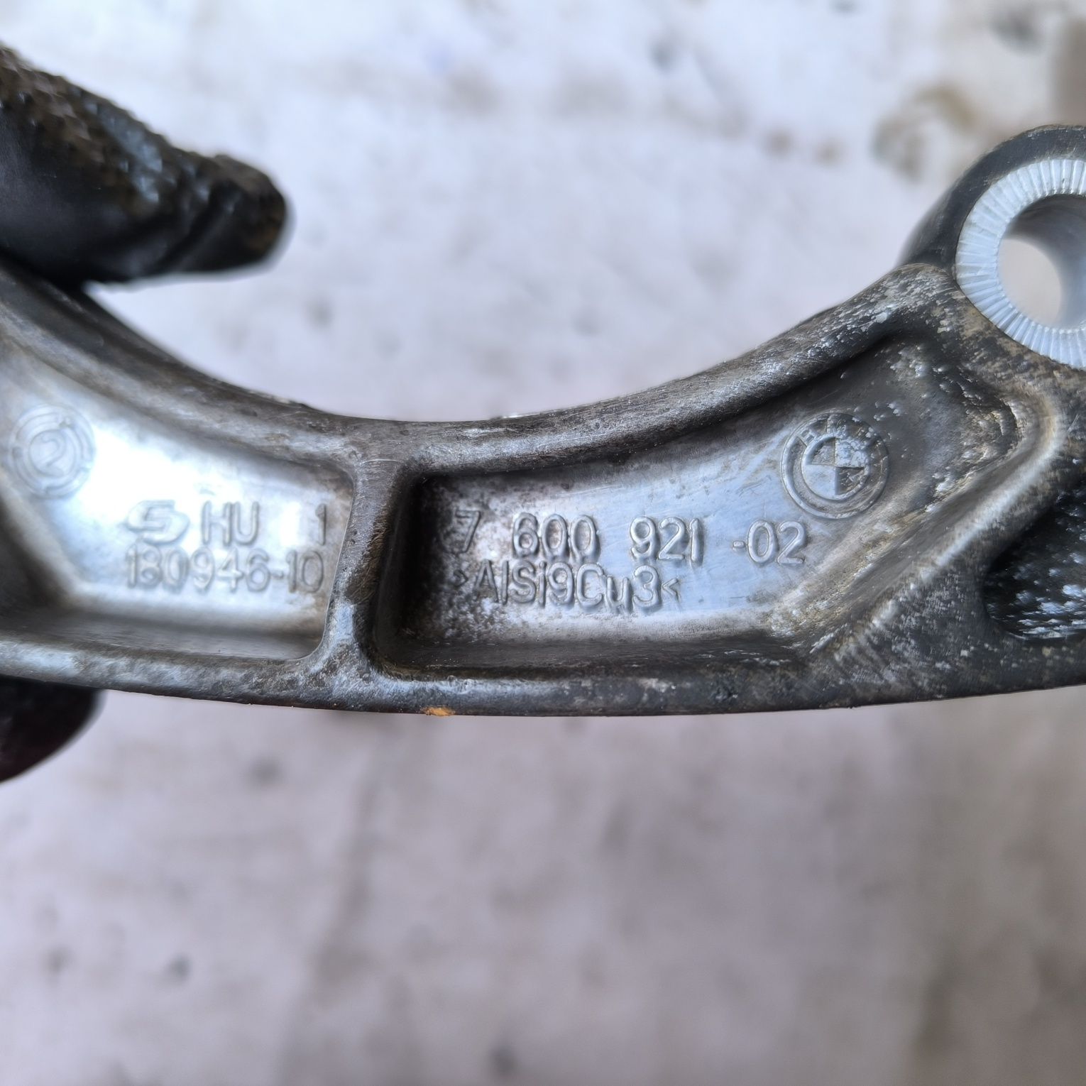 Wspornik mocowanie BMW f15 F10 f12  n47  2.5 d 218 km biturbo