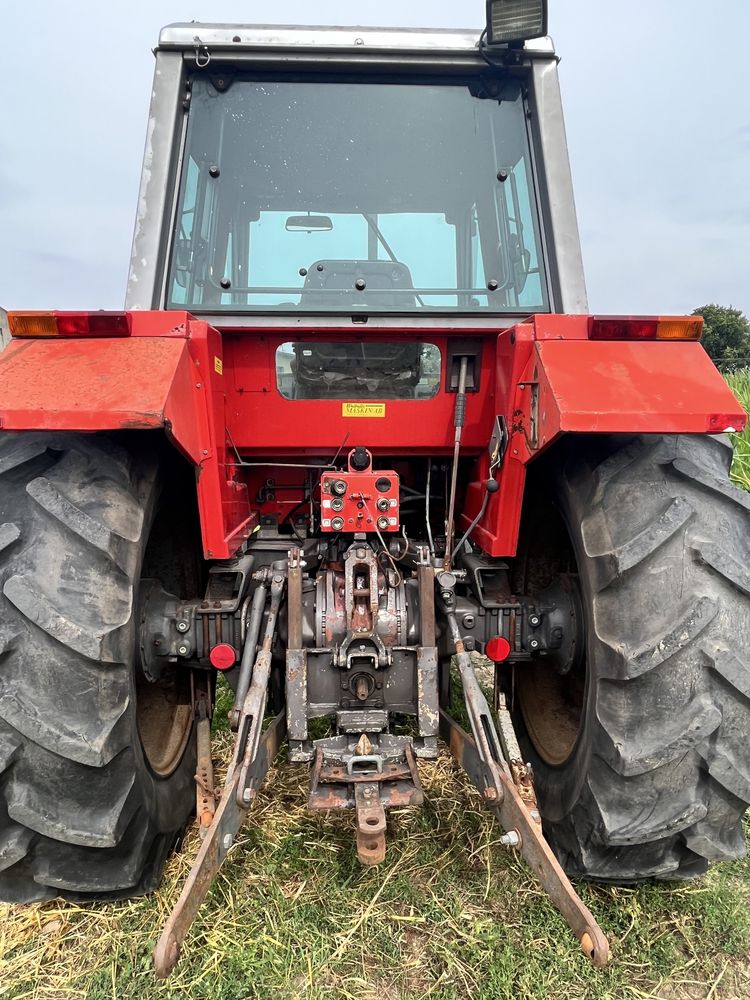 Massey Ferguson 690