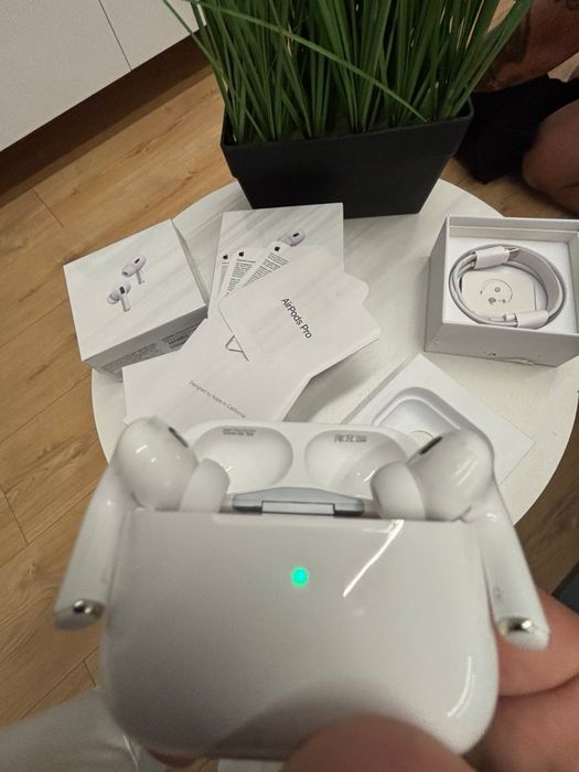 Sprzedam AirPods Pro 2 type C zaplombowane