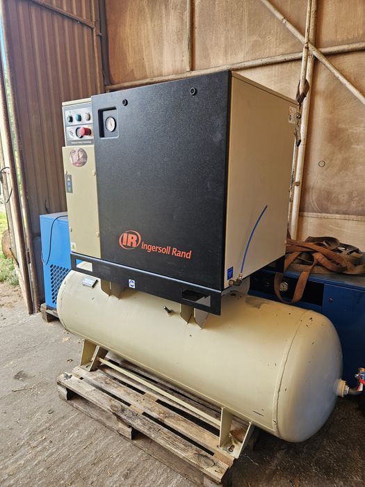 Kompresor srubowy ingersoll rand 11kw sprężarka zbiornik 500