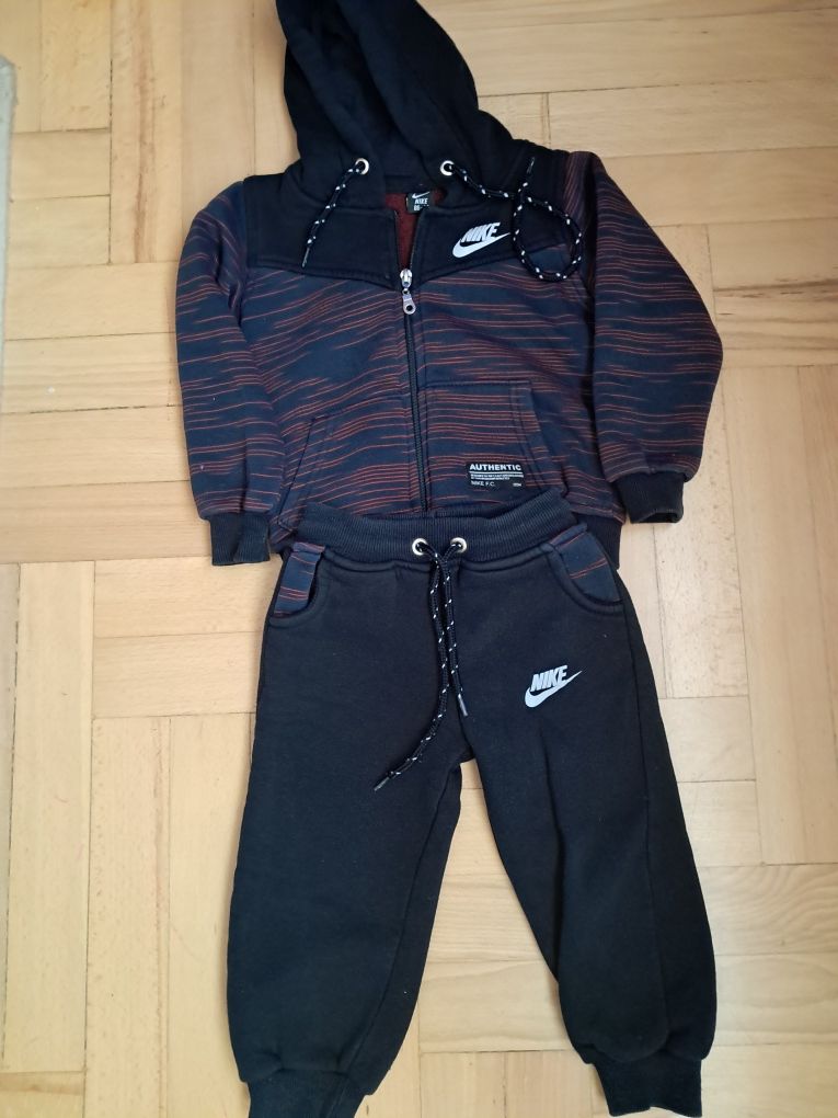 Dres dziecięcy NIKE 86 92cm