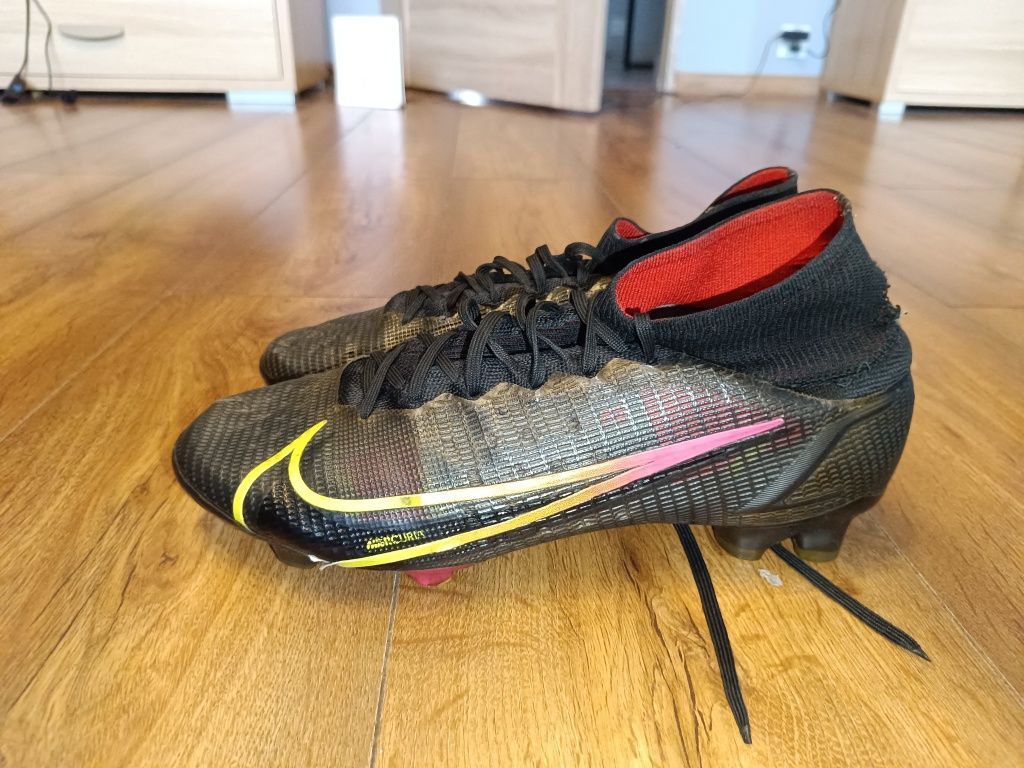 Uzywane korki profesjonalne Nike Mercurial superfly 8 Elite fg r. 42.5