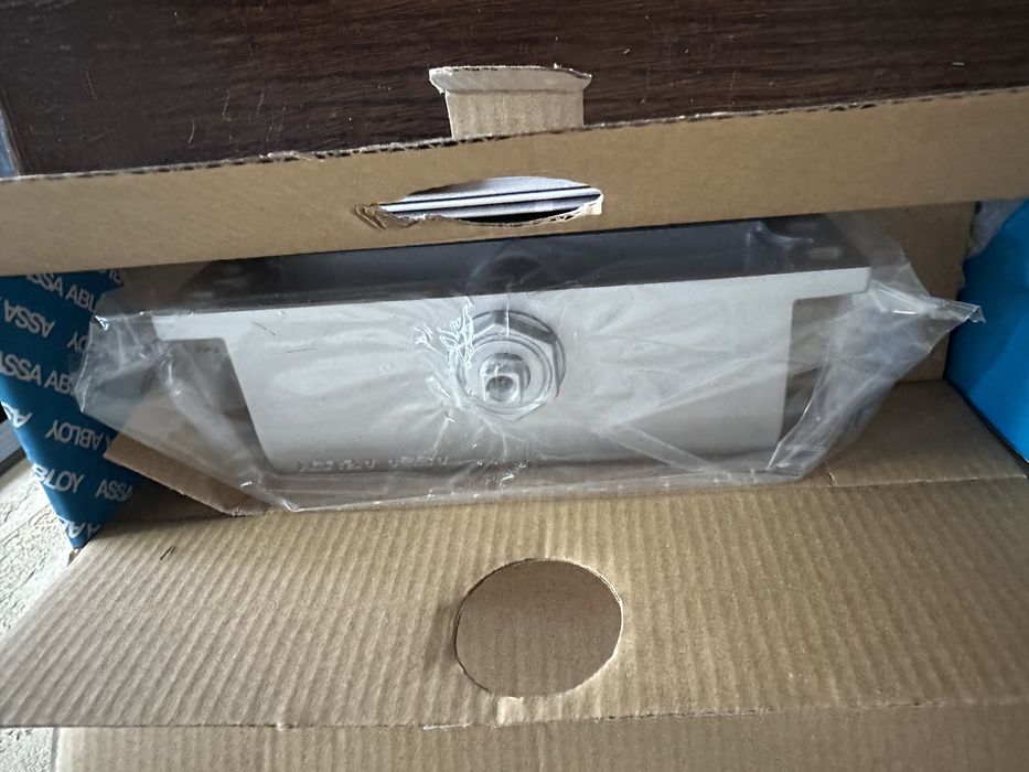 Samozamykacz ramieniowy Assa Abloy DC110 rozmiar 2/3/4