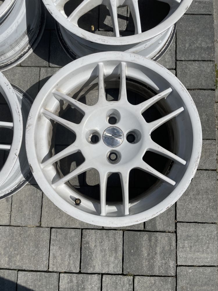 OZ Racing F1 4x100 R16