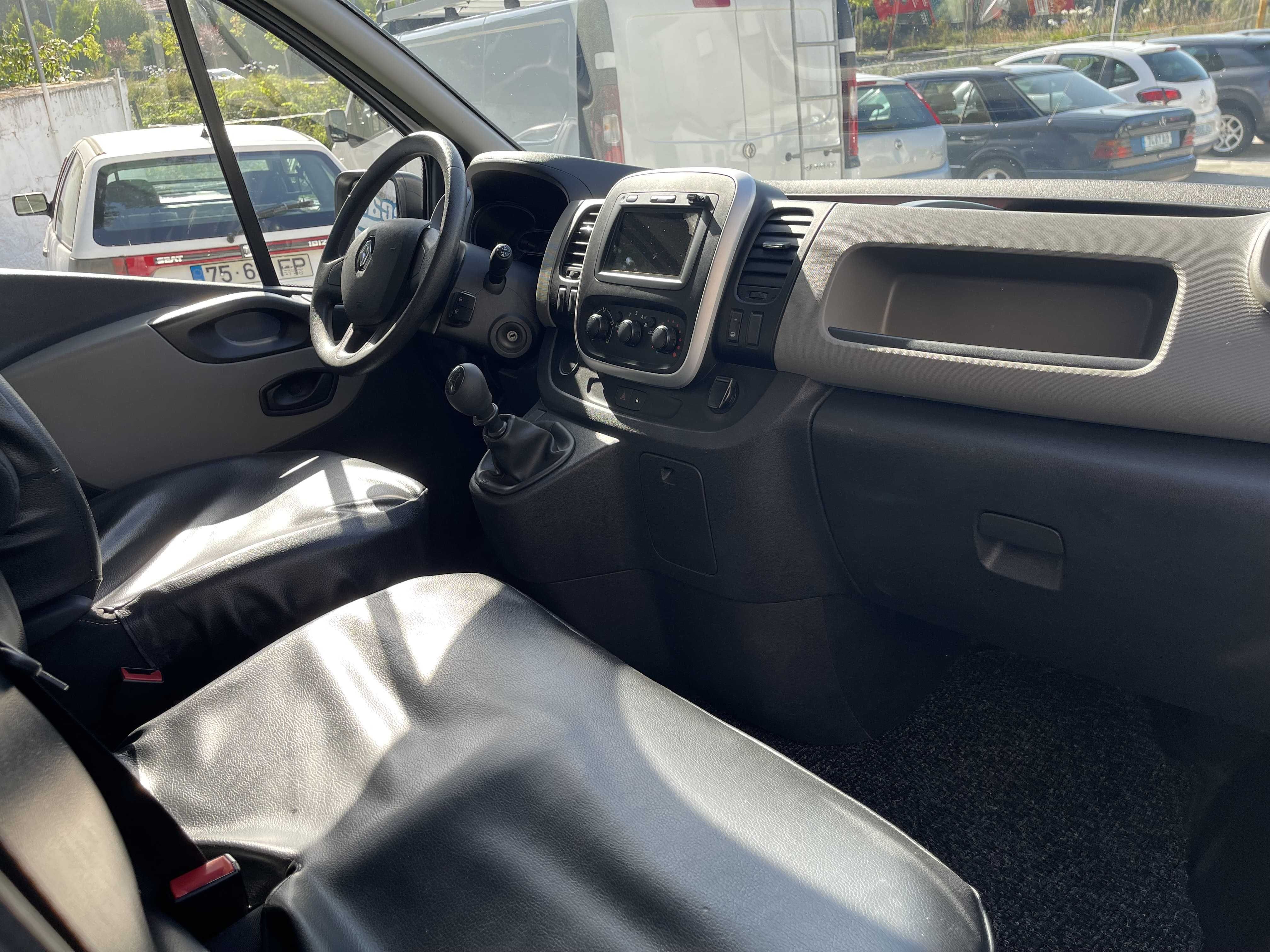 Renault Trafic 1.6DCI 6 Lugares