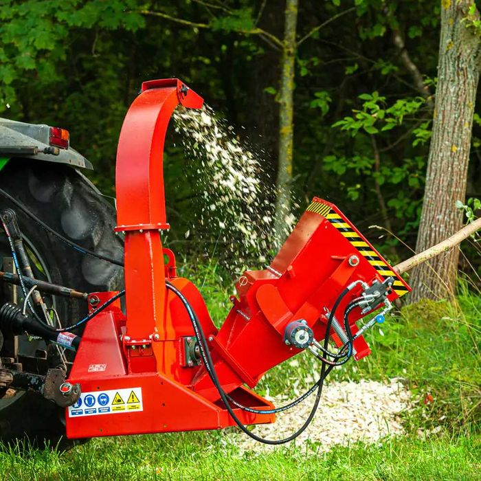 rozdrabniacz tarczowy rębak z podajnikiem hydraulicznym do gałęzi NOWE