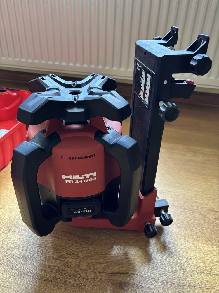 Ротаційний нівелір Hilti PR 3