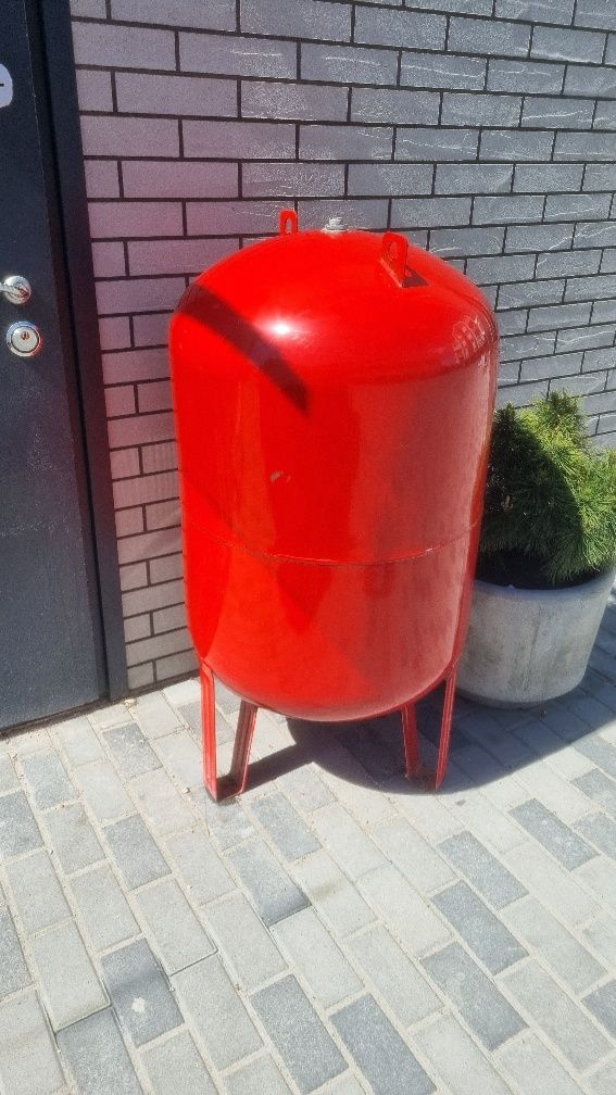 Гідроакамулятор 300 л