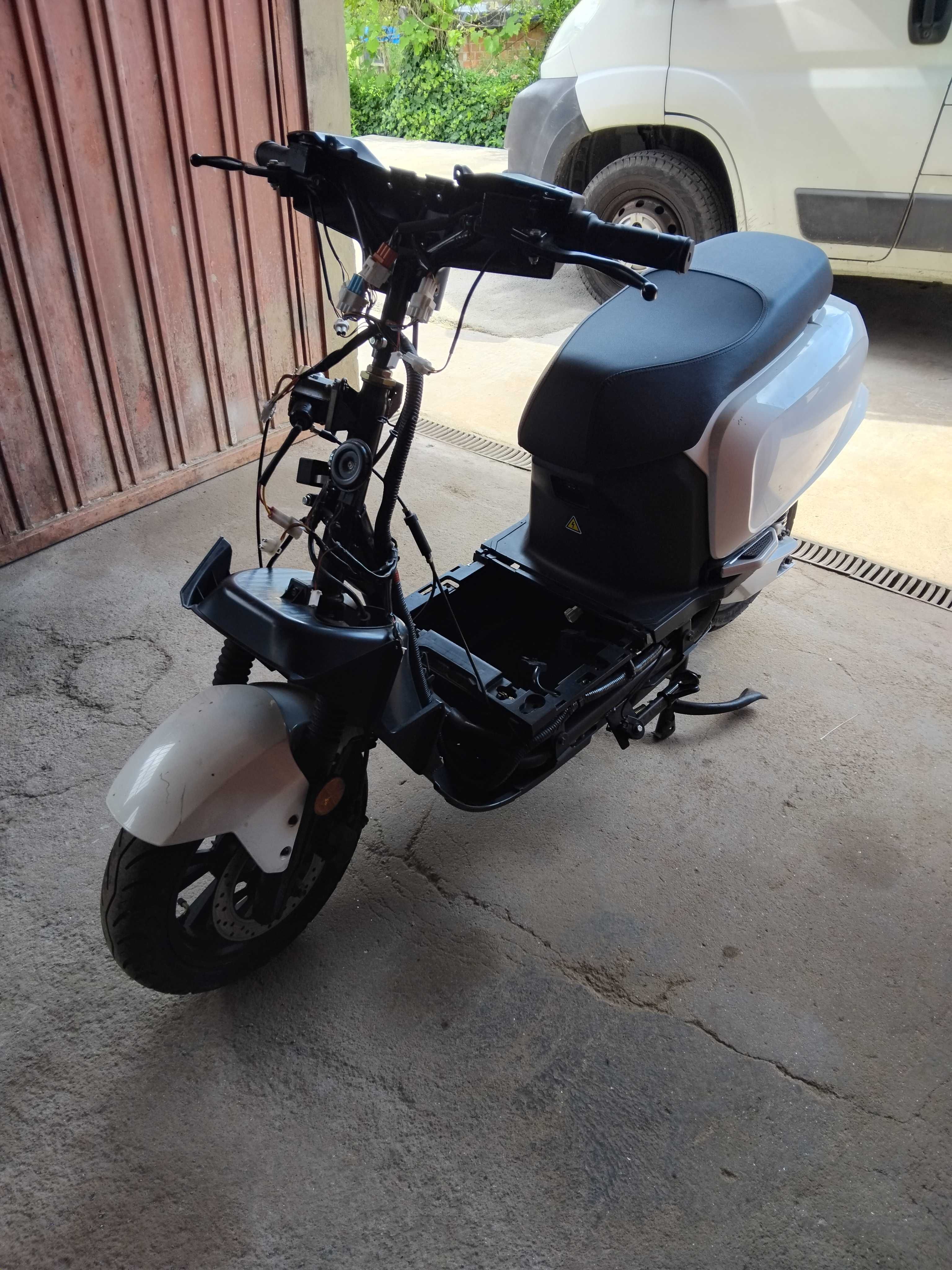 Moto eletrica 100 km/h