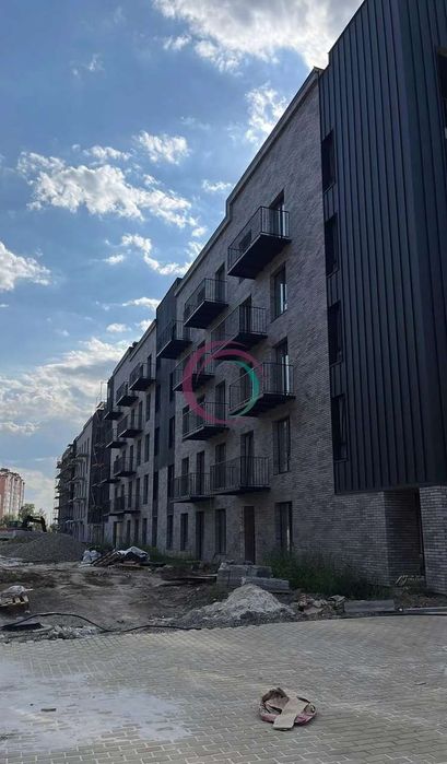 Продаж 2кім квартири з і/о елітний ЖК неподалік озера