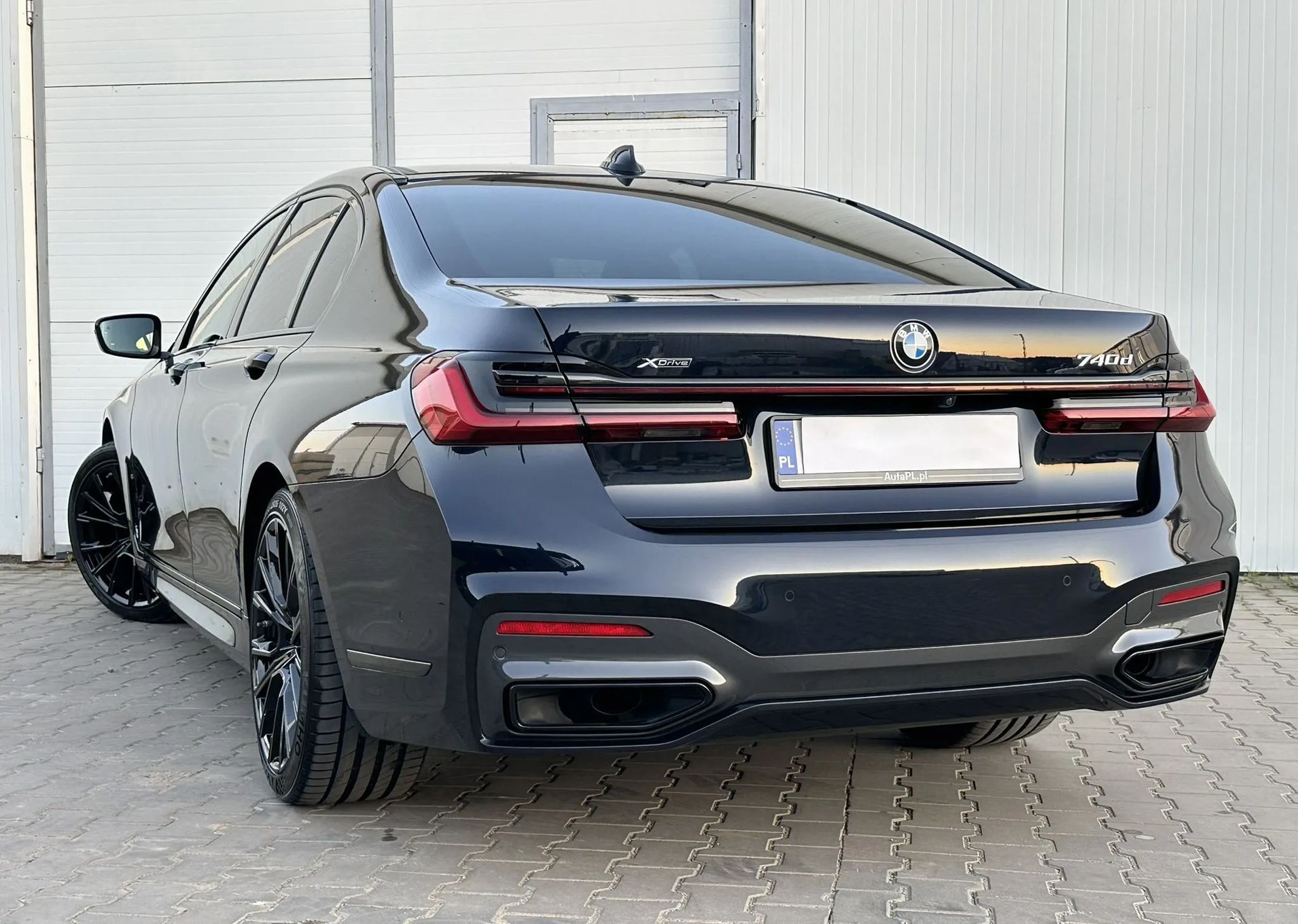 BMW Seria 7 40d M SPORT Salon Polska bezwypadkowy lasery dociągi wentylacja FV23%