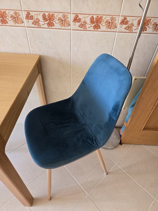 2 cadeiras, como novas