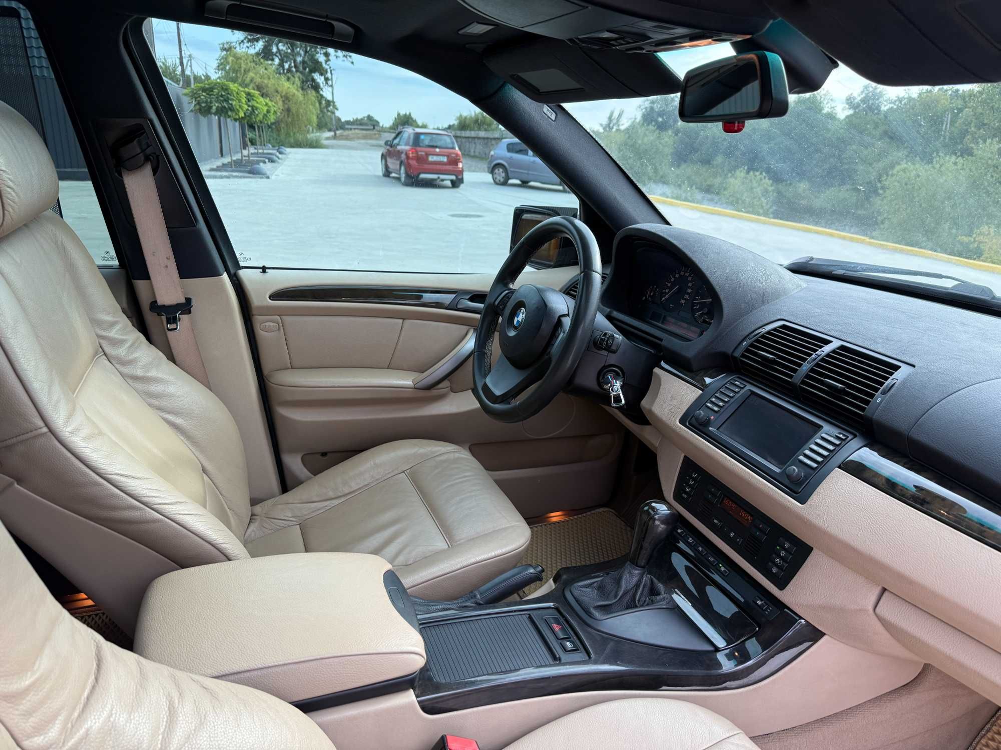 Продам BMW X5 E53, в Идеальном состоянии, в Максимальной комплектации.